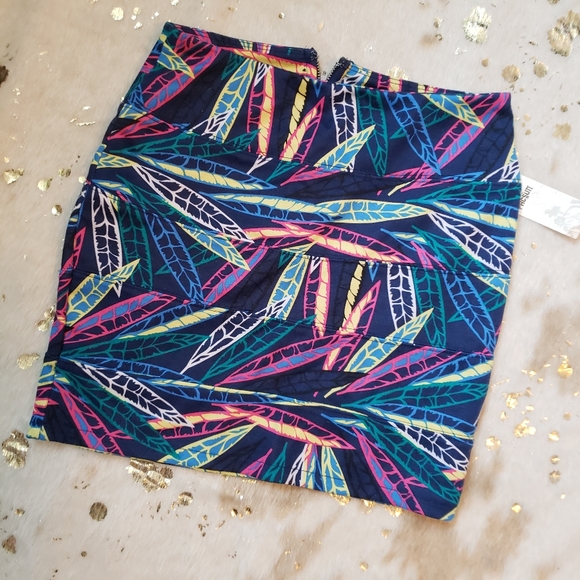 NWT Pacsun S Feather Colorful Skirt - Picture 6 of 8
